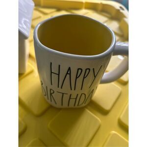 HAPPY BIRTHDAY" Coffee Tea Mug With Yellow Interior￼￼￼